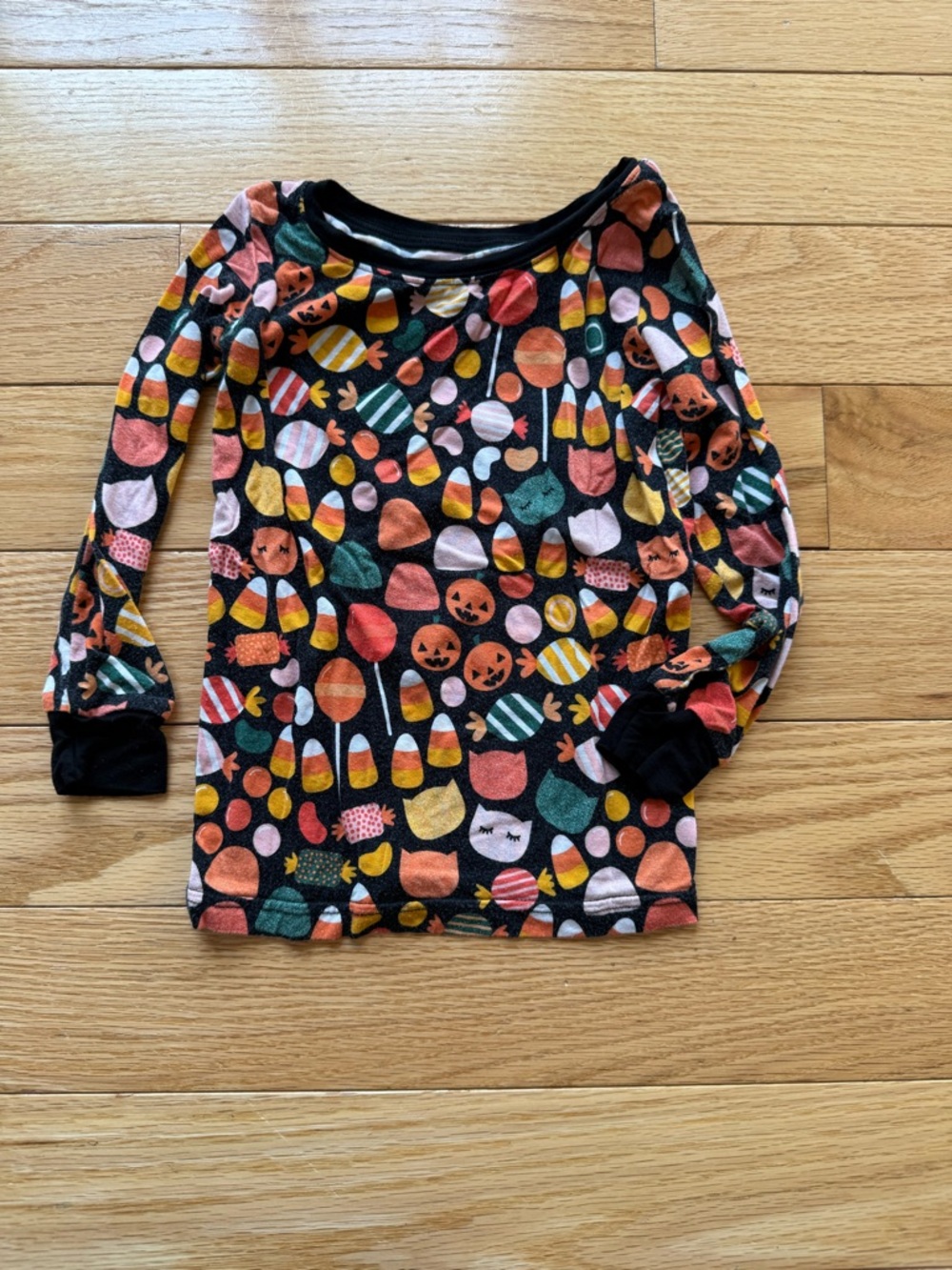 Little Sleepies Halloween Pajama set - Picture 2 of 4